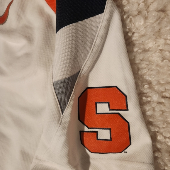 Vintage 2000's Nike Syracuse Basketball Shorts - Picture 2 of 4